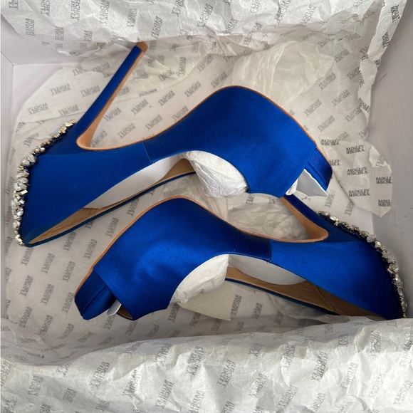 Badgley Mischka Kiara Satin Evening Pump - Picture 12 of 12